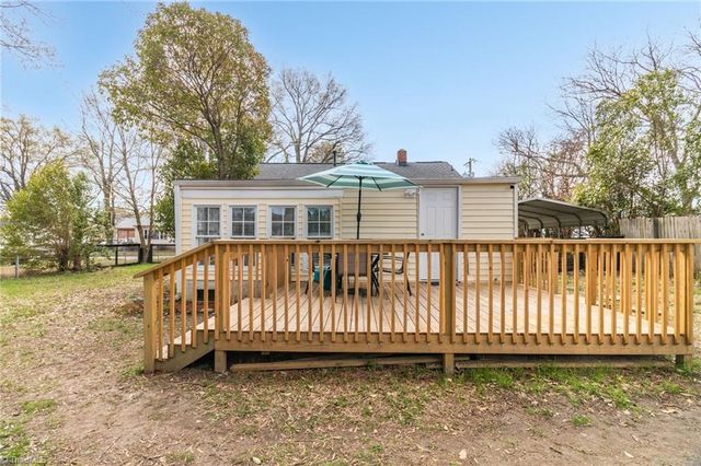 2805 kentwood Street, Greensboro, NC 27405