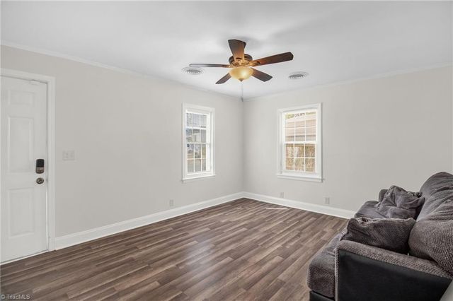 2805 kentwood Street, Greensboro, NC 27405