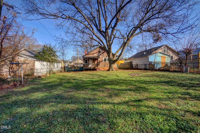 909 E Morehead Street, Burlington, NC 27215