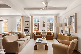 410 W 24TH Street 11GHK, New York City, NY 10011