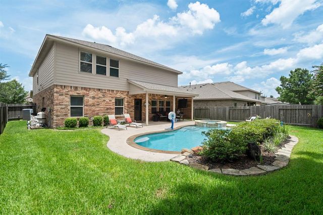 147 Meadow Valley Drive, Conroe, TX 77384