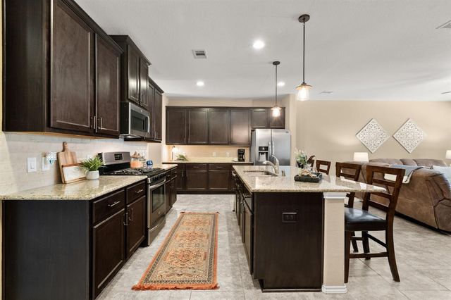 147 Meadow Valley Drive, Conroe, TX 77384