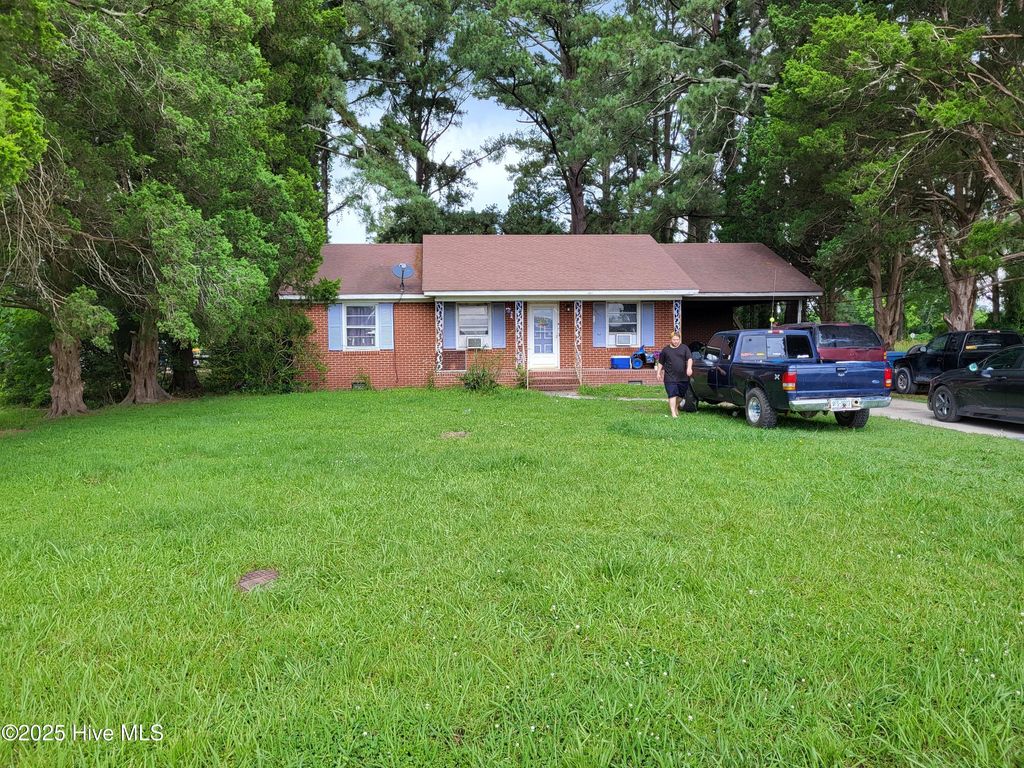 260 Pearl Street, Aurora, NC 27806