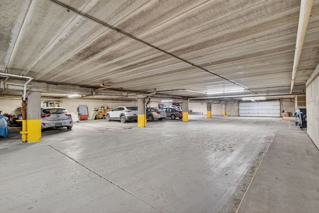 1041 N Mill Street 203, Naperville, IL 60563