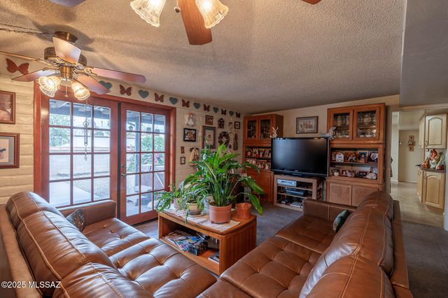 957 N Miller Drive, Tucson, AZ 85710