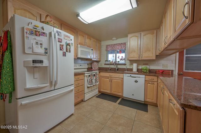 957 N Miller Drive, Tucson, AZ 85710