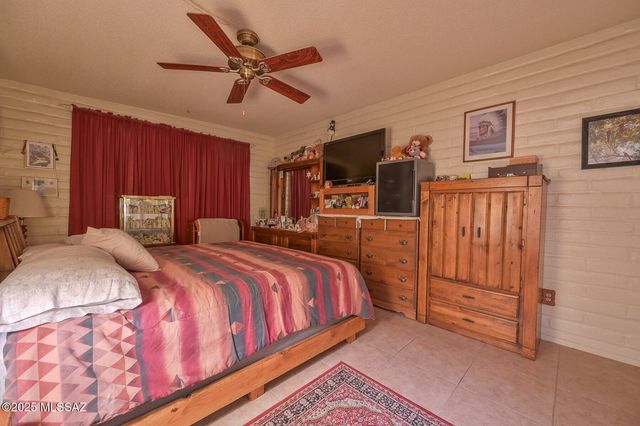 957 N Miller Drive, Tucson, AZ 85710