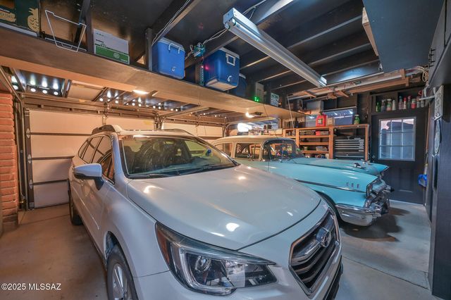 957 N Miller Drive, Tucson, AZ 85710