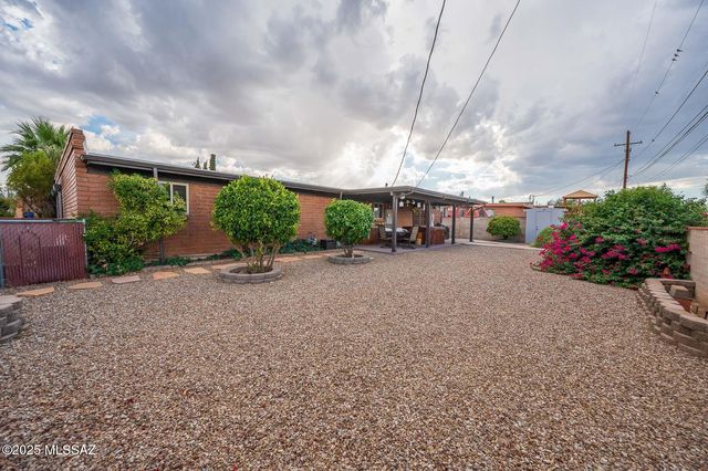 957 N Miller Drive, Tucson, AZ 85710