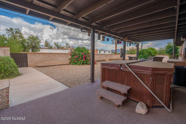957 N Miller Drive, Tucson, AZ 85710