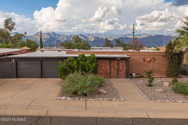 957 N Miller Drive, Tucson, AZ 85710