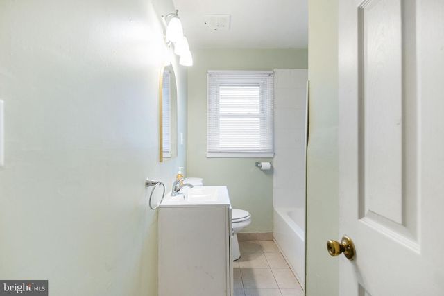 21 DAWES DR, Newark, DE 19702