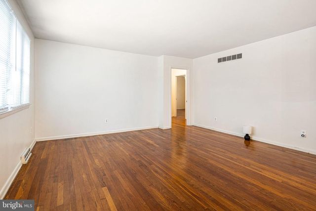 21 DAWES DR, Newark, DE 19702