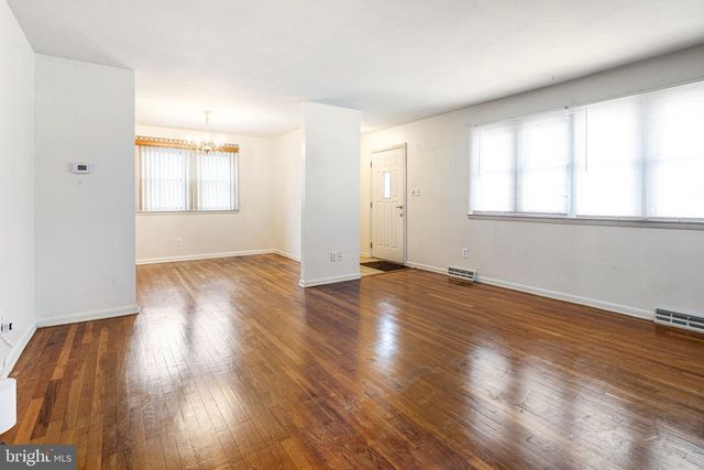 21 DAWES DR, Newark, DE 19702