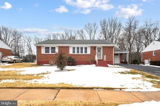 21 DAWES DR, Newark, DE 19702