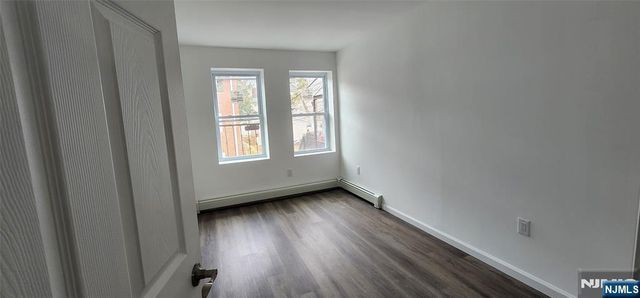 326 Broad Avenue, Palisades Park, NJ 07650