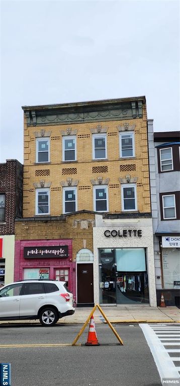 326 Broad Avenue, Palisades Park, NJ 07650