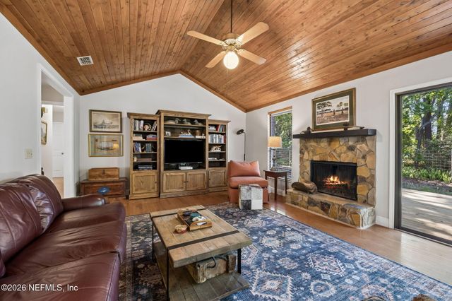 1476 RIVERGATE Drive, Jacksonville, FL 32223