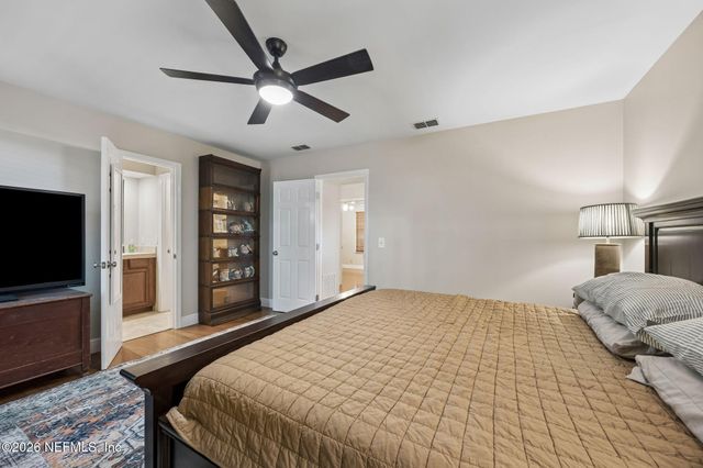 1476 RIVERGATE Drive, Jacksonville, FL 32223