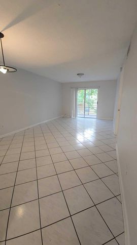 4111 Stirling Road 406, Dania Beach, FL 33314