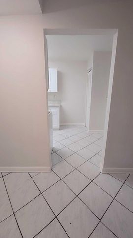 4111 Stirling Road 406, Dania Beach, FL 33314