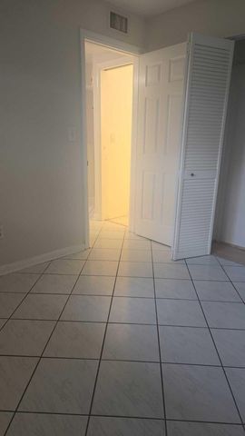 4111 Stirling Road 406, Dania Beach, FL 33314