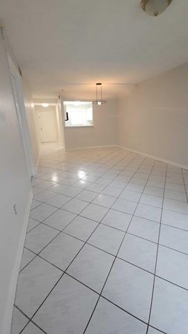 4111 Stirling Road 406, Dania Beach, FL 33314