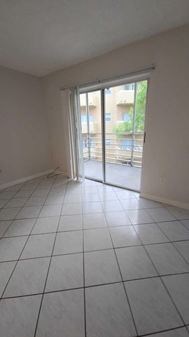4111 Stirling Road 406, Dania Beach, FL 33314