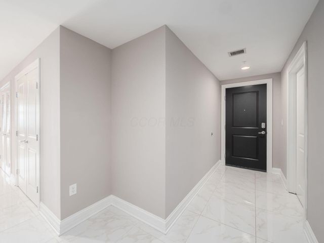 50 W Broad Street, 2002, Columbus, OH 43215