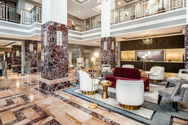 50 W Broad Street, 2002, Columbus, OH 43215