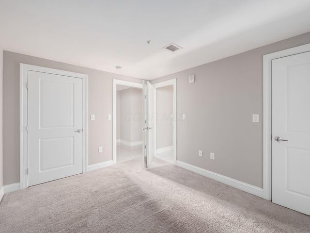 50 W Broad Street, 2002, Columbus, OH 43215