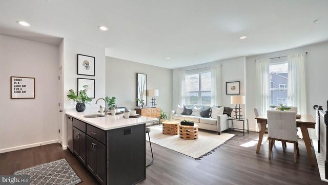 79 N CONIFER DR, Elizabethtown, PA 17022