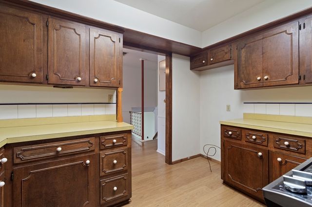 1702 Susan Dr, Kerrville, TX 78028
