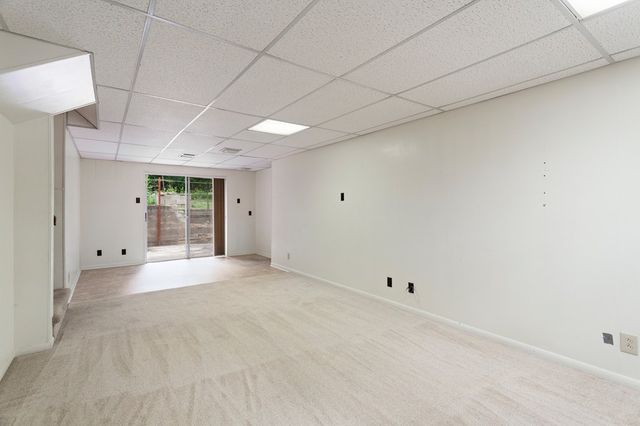 1702 Susan Dr, Kerrville, TX 78028