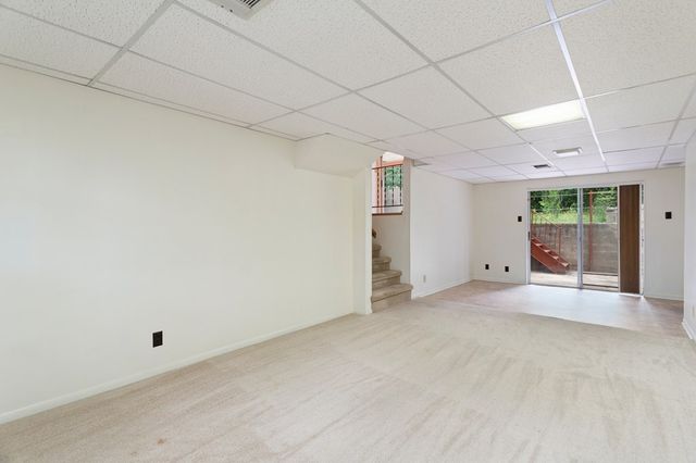 1702 Susan Dr, Kerrville, TX 78028