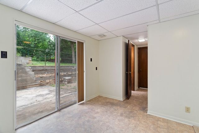 1702 Susan Dr, Kerrville, TX 78028