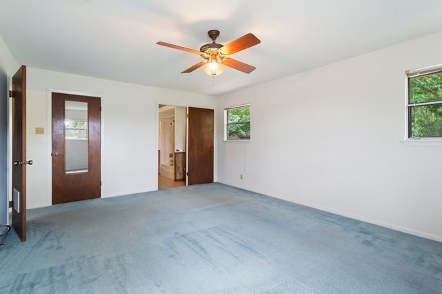 1702 Susan Dr, Kerrville, TX 78028