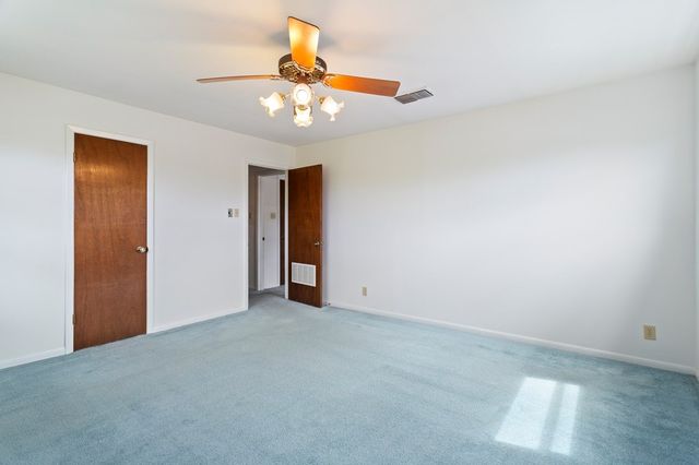 1702 Susan Dr, Kerrville, TX 78028