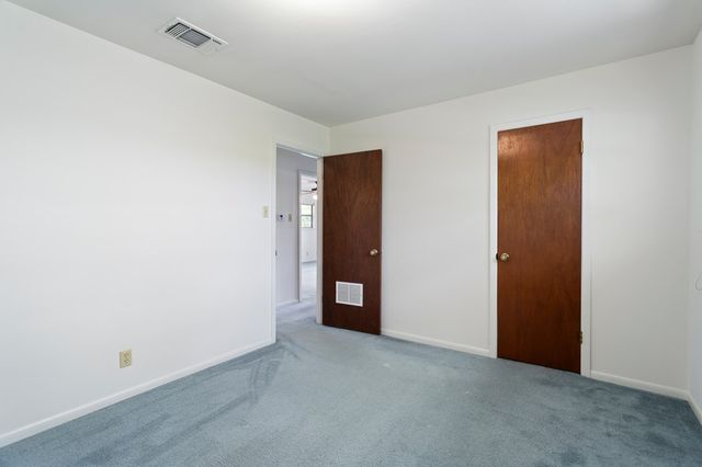 1702 Susan Dr, Kerrville, TX 78028