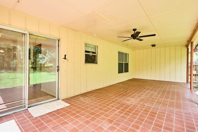 1702 Susan Dr, Kerrville, TX 78028