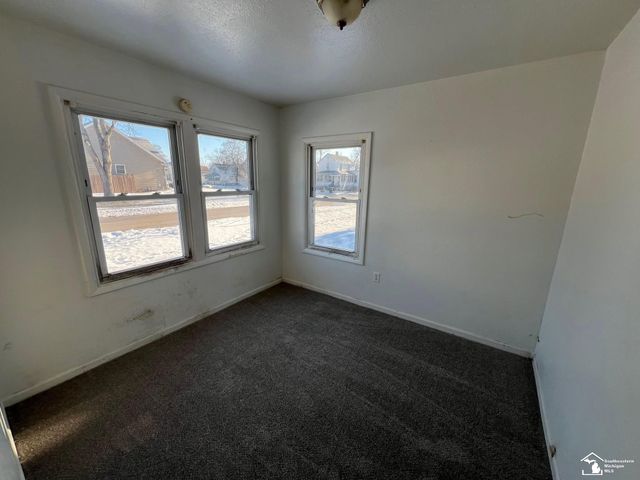 1260 E 5th Street, Monroe, MI 48161