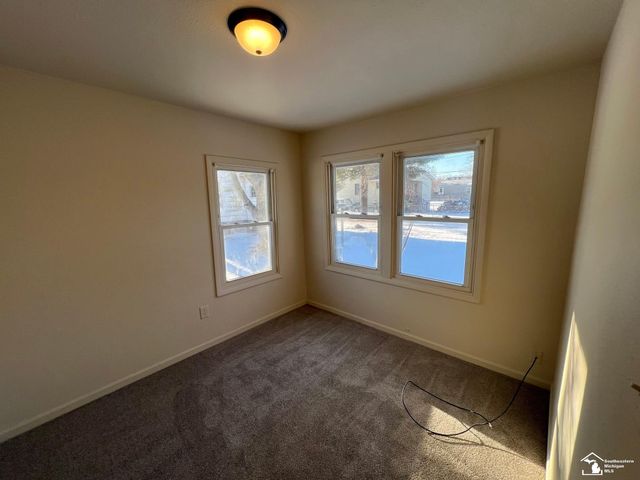 1260 E 5th Street, Monroe, MI 48161