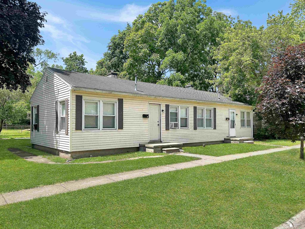 1260 E 5th Street, Monroe, MI 48161