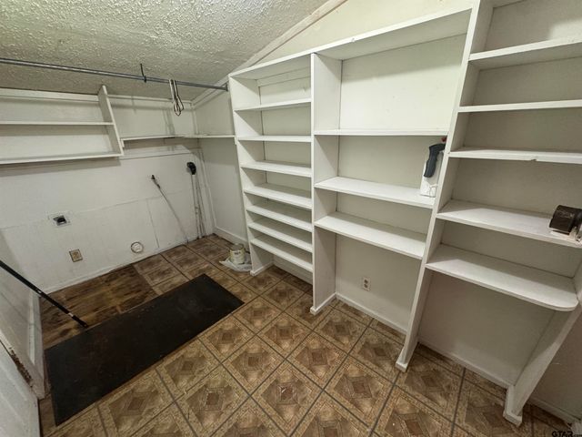 2710 US HWY 80, Grand Saline, TX 75140