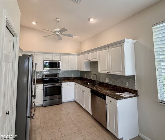 3020 Meandering WAY 201, Fort Myers, FL 33905