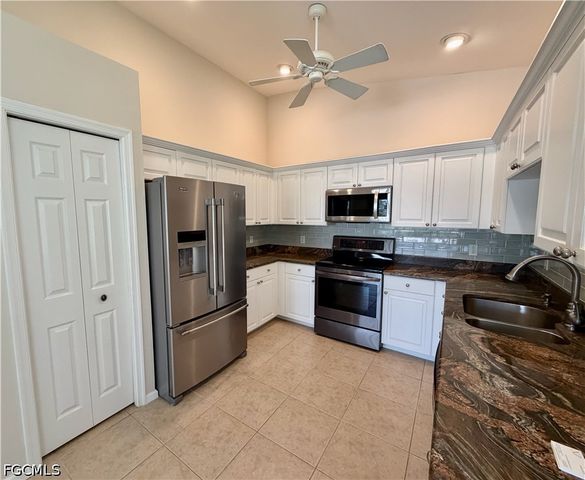 3020 Meandering WAY 201, Fort Myers, FL 33905