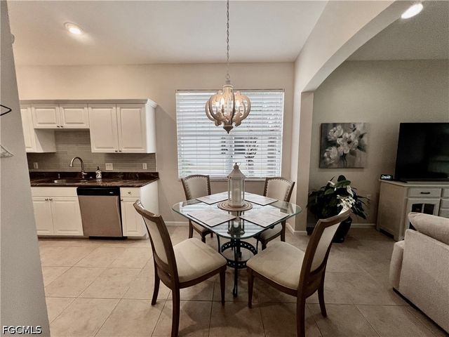 3020 Meandering WAY 201, Fort Myers, FL 33905
