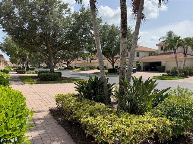 3020 Meandering WAY 201, Fort Myers, FL 33905
