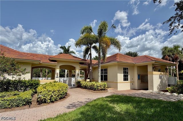 3020 Meandering WAY 201, Fort Myers, FL 33905