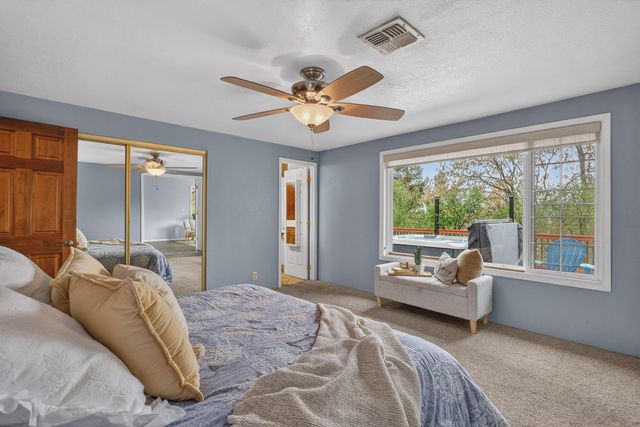 1360 Jaynes Drive, Grants Pass, OR 97527